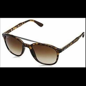 LIKE NEW* Ray-ban- RB4290